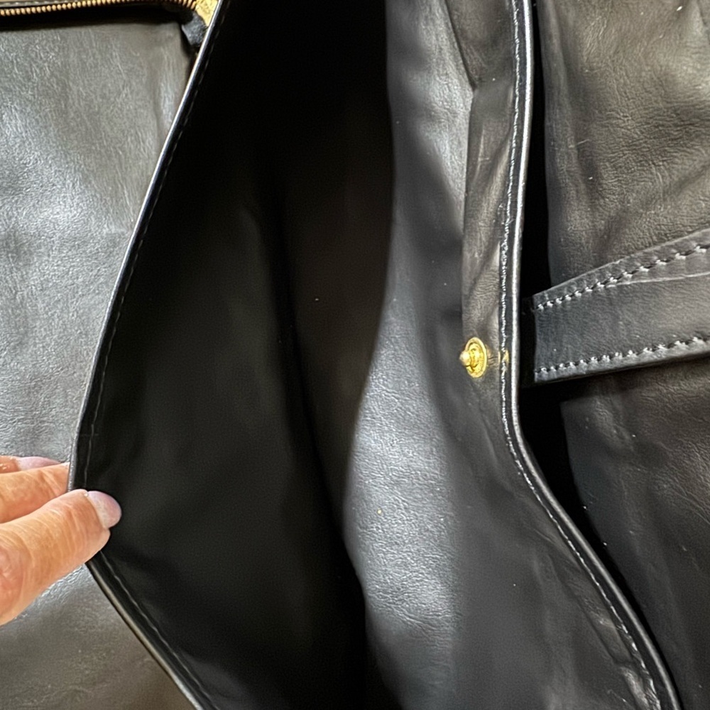 Givenchy Black Leather Portfolio Bag - Picture 15 of 15